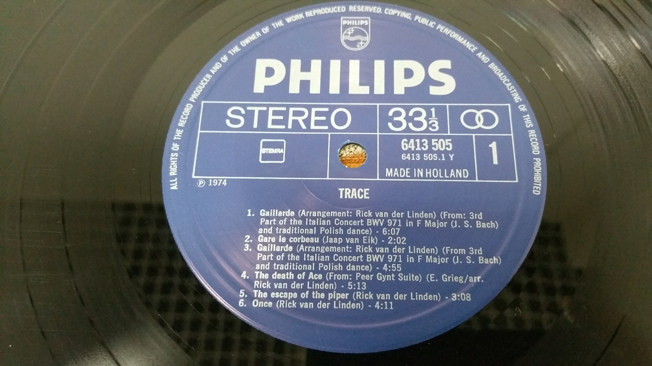 Mauriat love is blue. Paul Mauriat Love is Blue. Paul Mauriat Love is still Blue 1976. Paul Mauriat - "Love is Blue" фото альбома. Paul Mauriat gone is Love 1970.