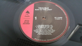 Trouble-Run To The Light