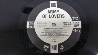 Army Of Lovers	1991	Massive Luxury Overdose Ton Son Ton	Sweden	