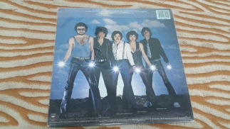 Blue Öyster Cult	1979	Mirrors	Columbia	Canada	