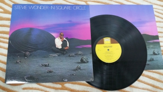 Stevie Wonder 	1985	In Square Circle	Tamla 	Canada	