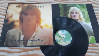 Rod Stewart 	1977	Foot Loose & Fancy Free	Warner 	USA	