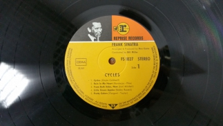 Frank Sinatra	1968	Cycles	Reprise	US